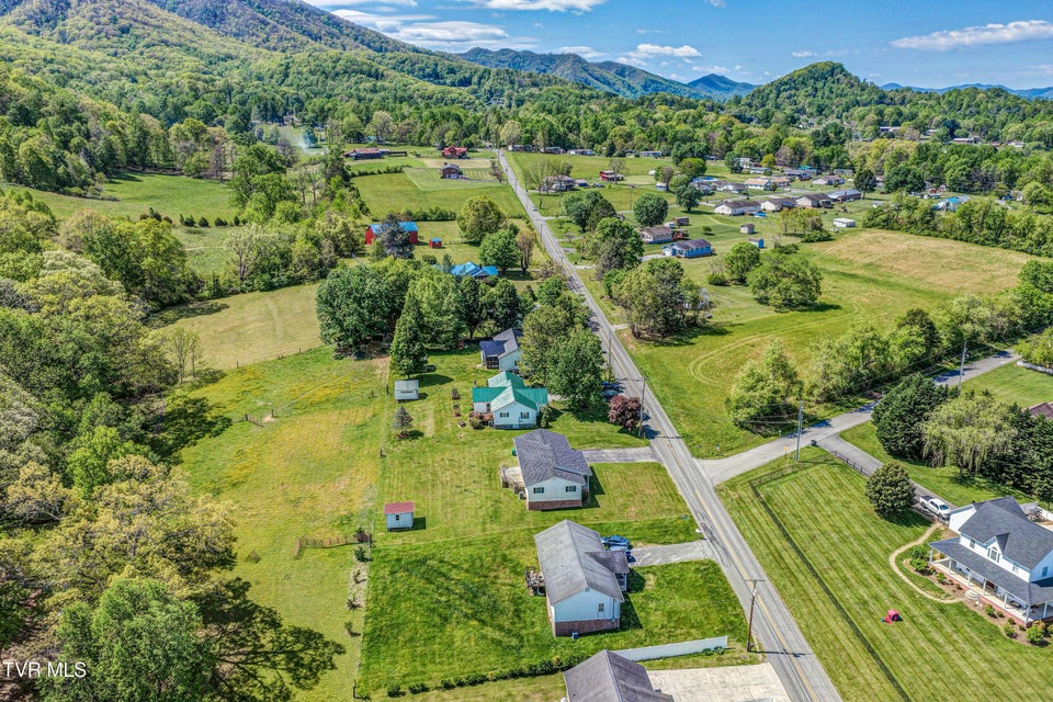 Photo #58: 2545 Siam Road