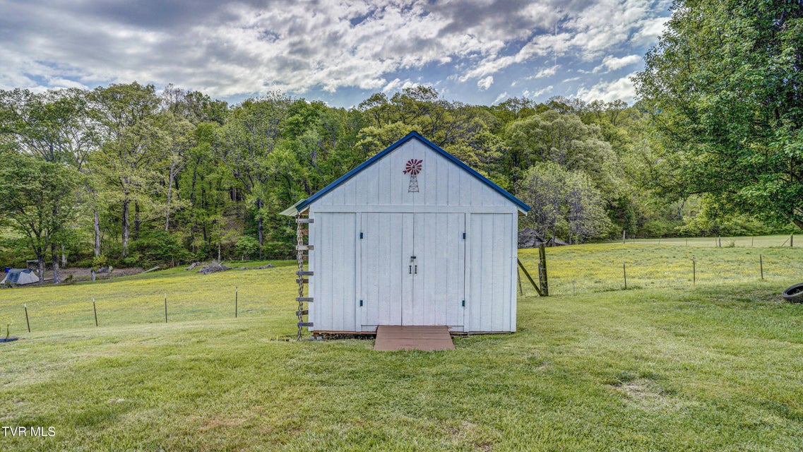 Photo #11: 2545 Siam Road