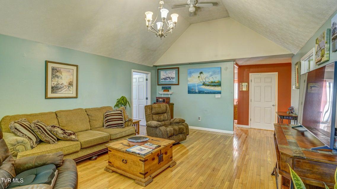 Photo #13: 2545 Siam Road