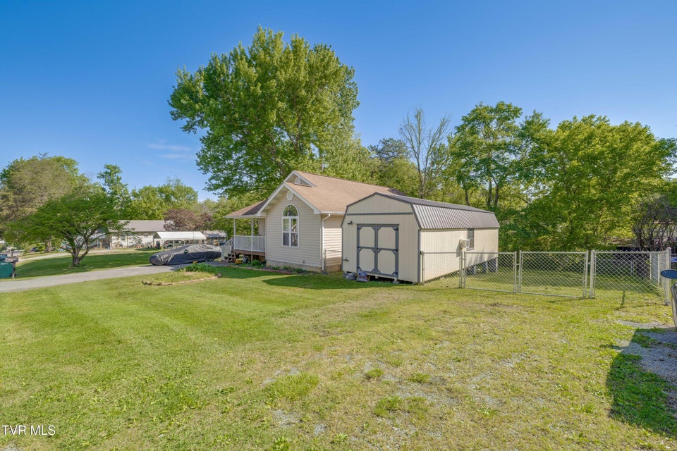 Photo #2: 154 Sycamore Street