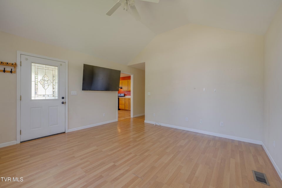 Photo #7: 154 Sycamore Street