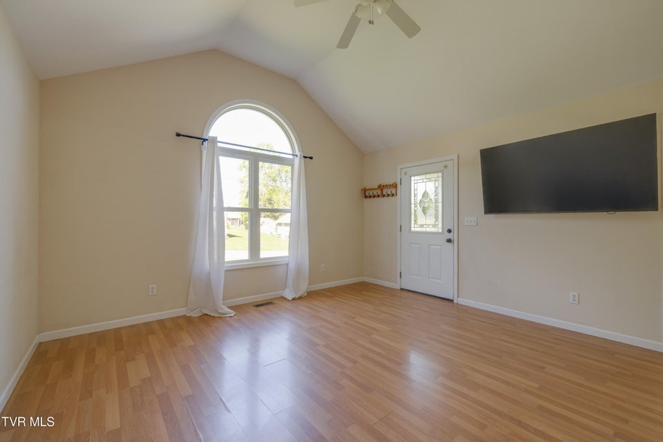 Photo #8: 154 Sycamore Street