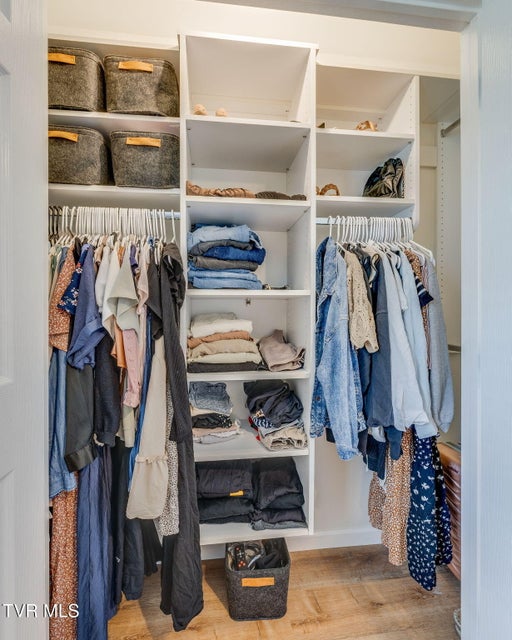 Photo #14: 986 Glen Street