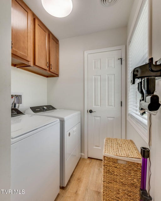 Photo #10: 986 Glen Street