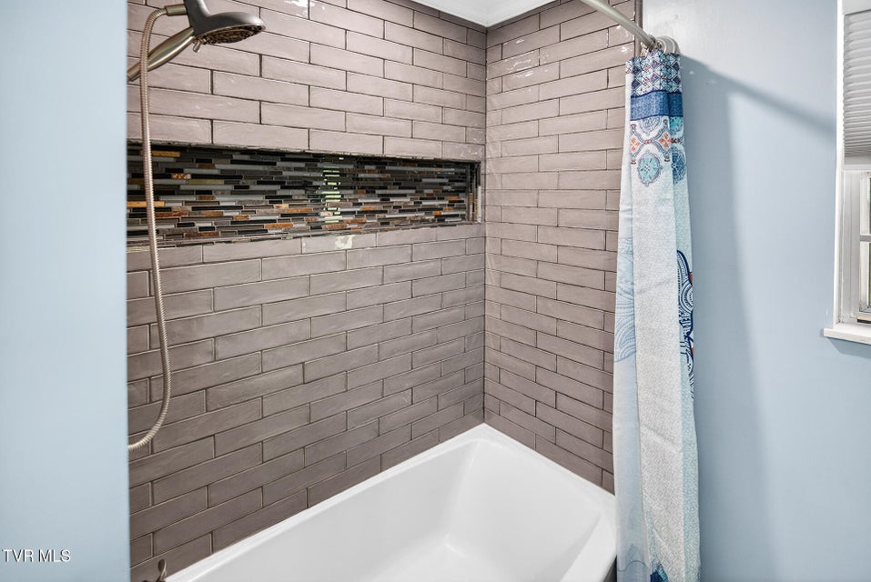 Photo #28: 458 Warford Road