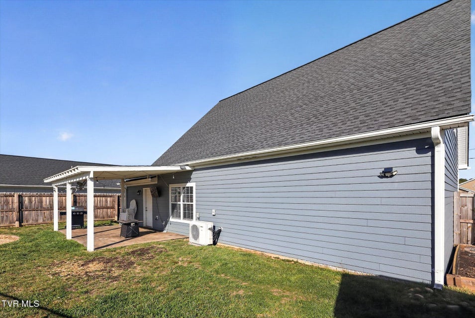 Photo #34: 150 Marilee Way