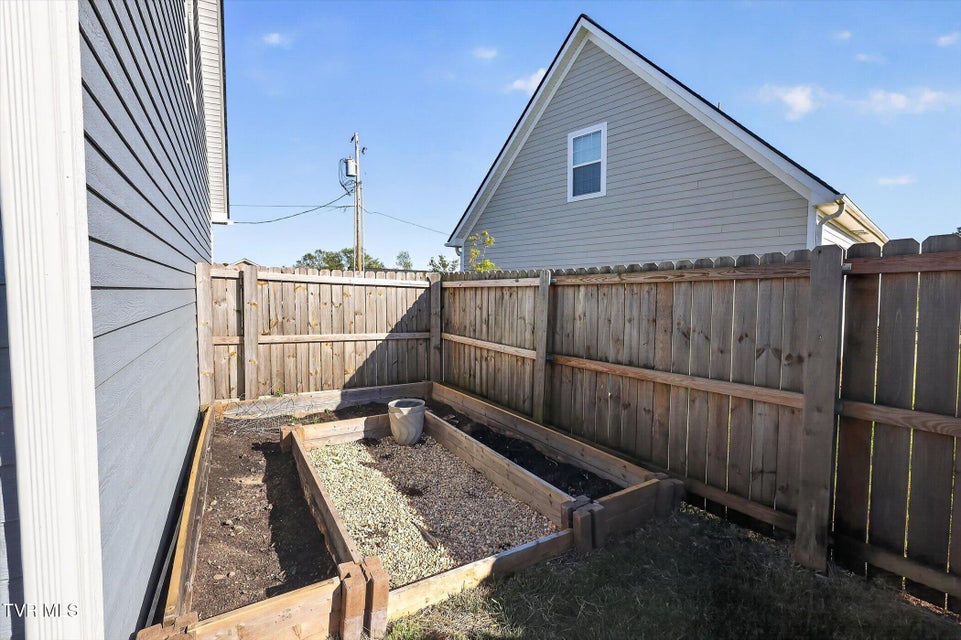 Photo #36: 150 Marilee Way