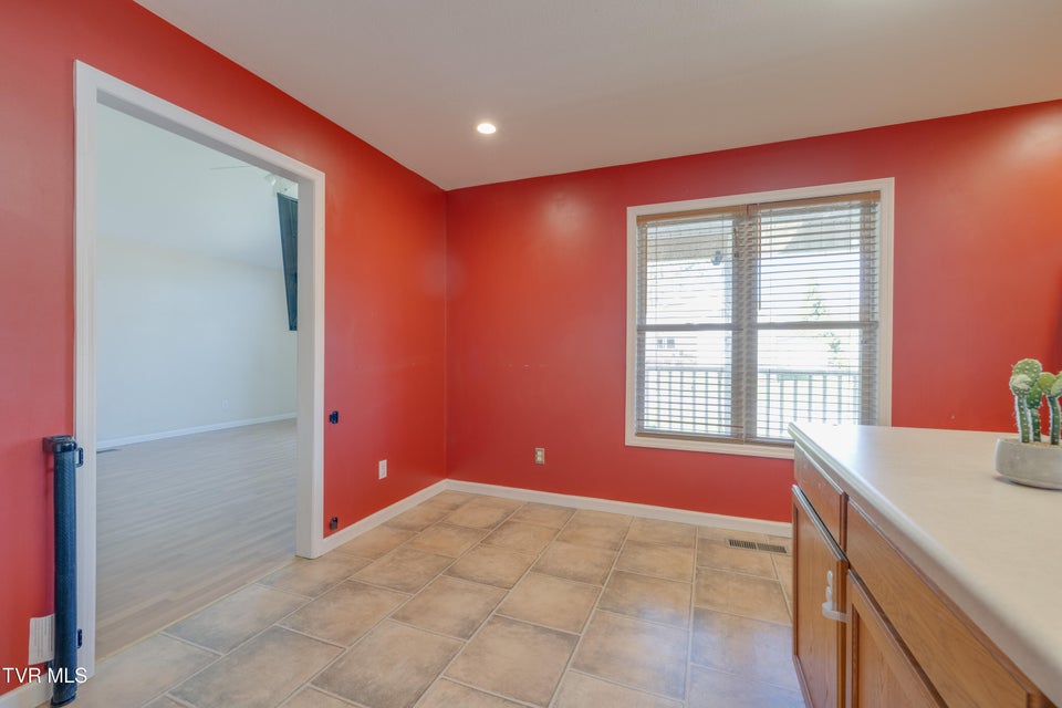 Photo #13: 154 Sycamore Street