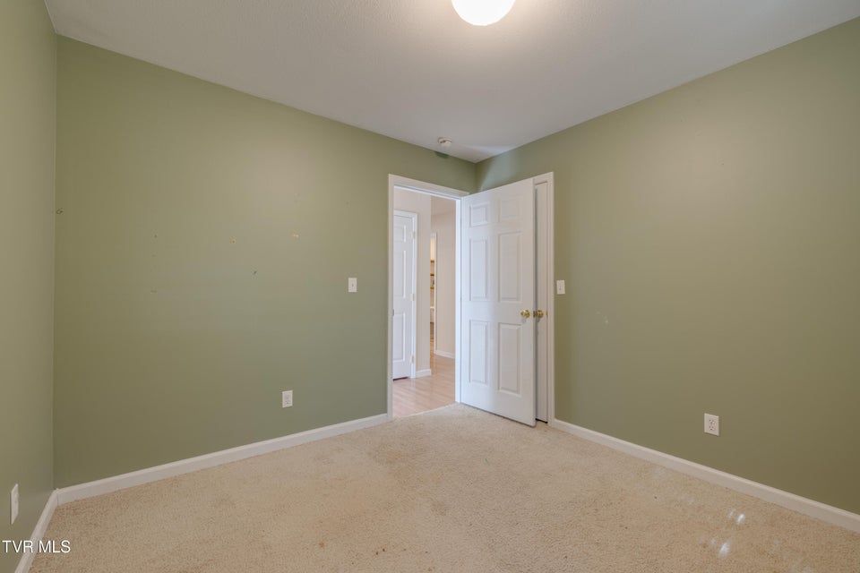 Photo #19: 154 Sycamore Street