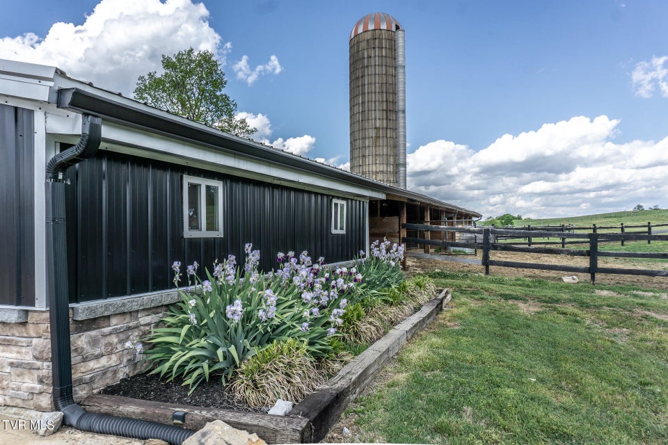 Photo #9: 780 Bright Hope Road