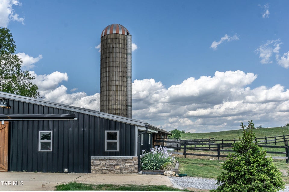 Photo #10: 780 Bright Hope Road