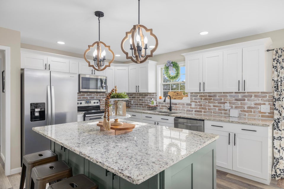 Photo #9: 1388 Barkley Road