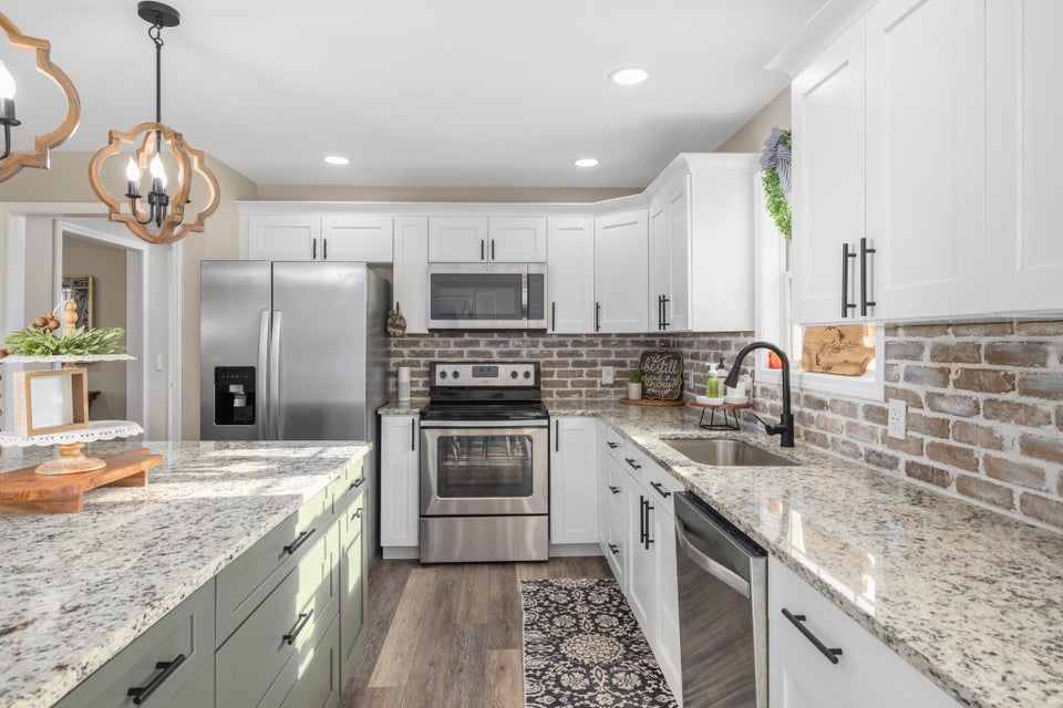 Photo #10: 1388 Barkley Road