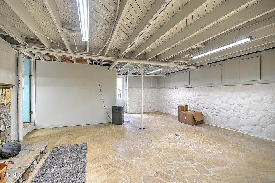 Photo #41: 101 Mcarthur Avenue