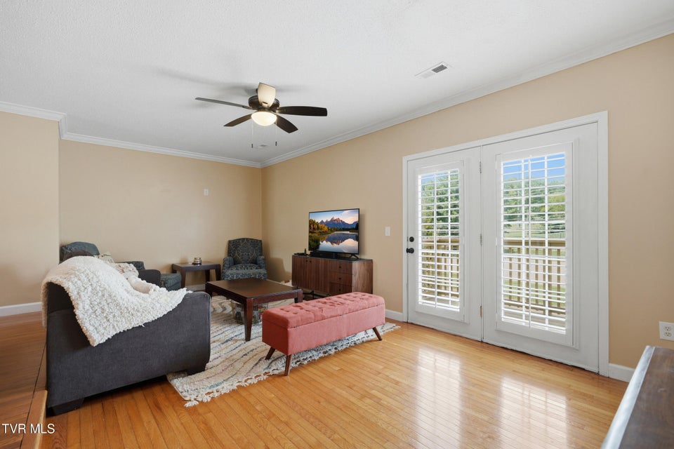 Photo #11: 2101 Cherokee Road