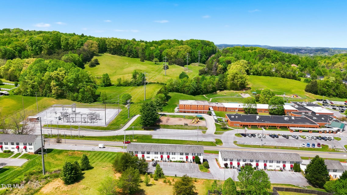 Photo #26: 2101 Cherokee Road