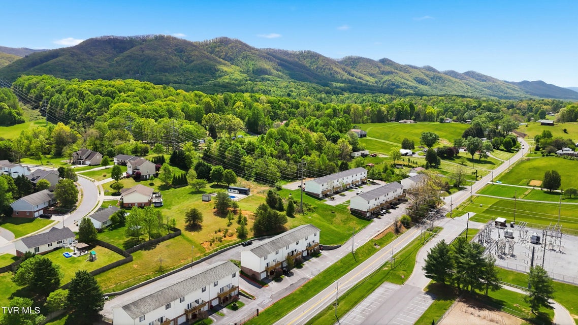 Photo #27: 2101 Cherokee Road