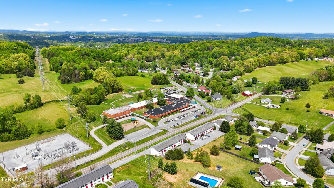 Photo #31: 2101 Cherokee Road