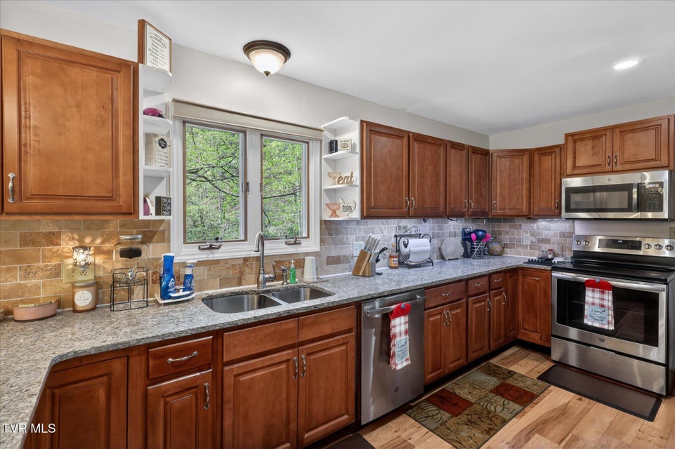 Photo #3: 603 Blue Springs Road