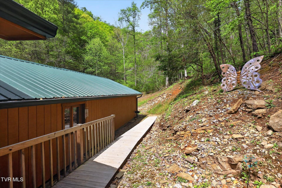 Photo #33: 603 Blue Springs Road