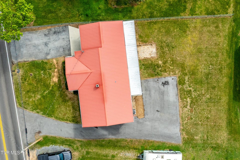 Photo #40: 518 Main Street