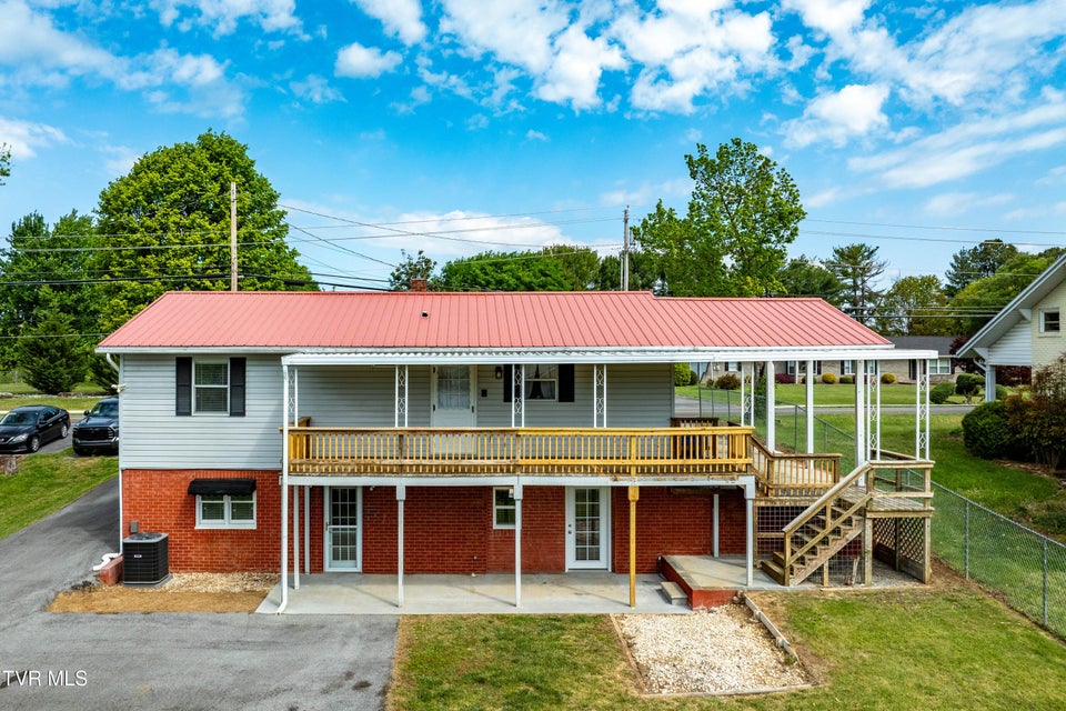 Photo #44: 518 Main Street