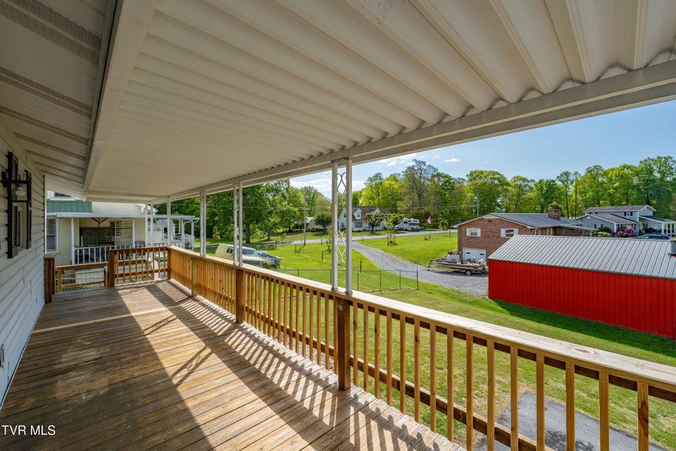 Photo #39: 518 Main Street