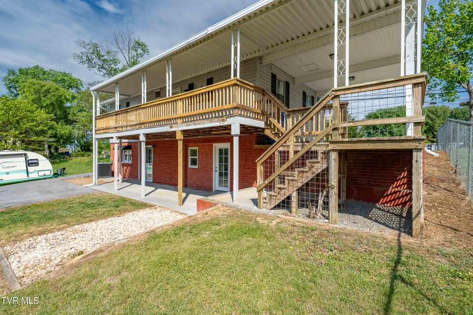 Photo #54: 518 Main Street