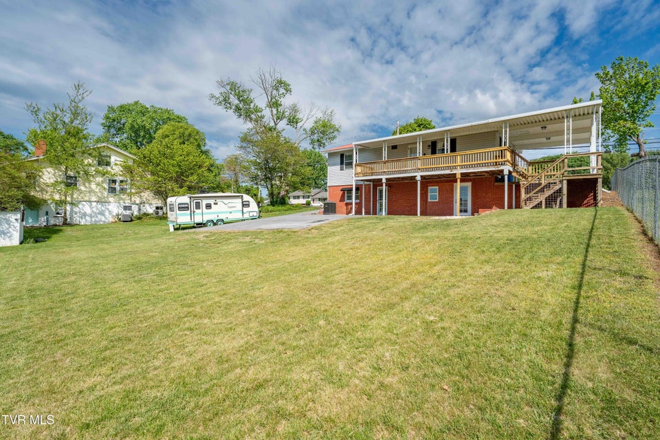 Photo #53: 518 Main Street