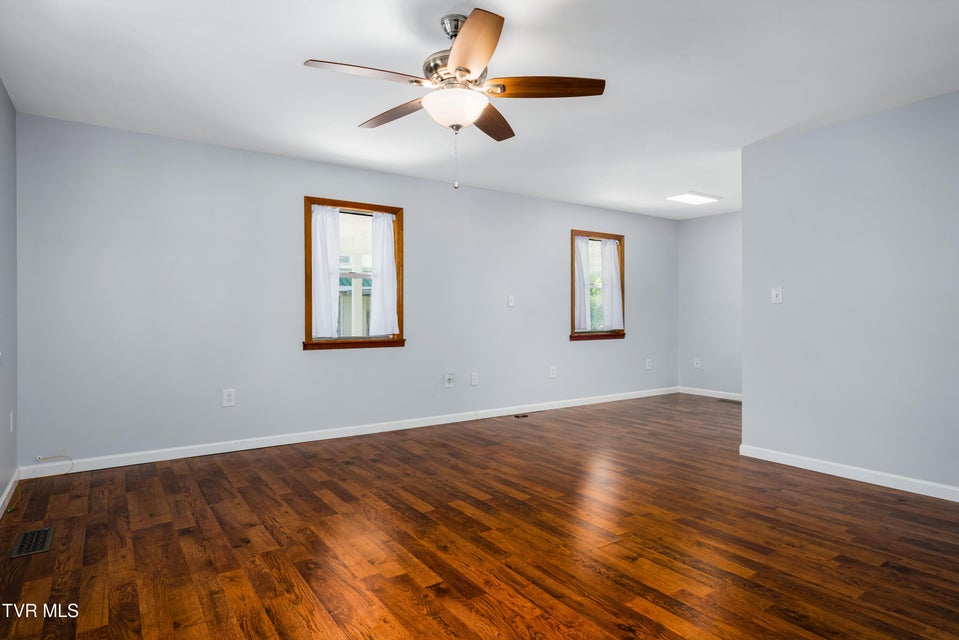 Photo #6: 518 Main Street