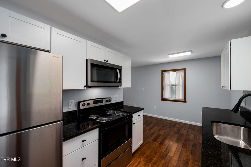 Photo #13: 518 Main Street