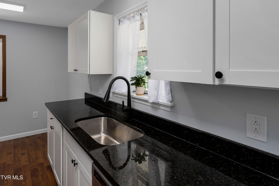 Photo #14: 518 Main Street