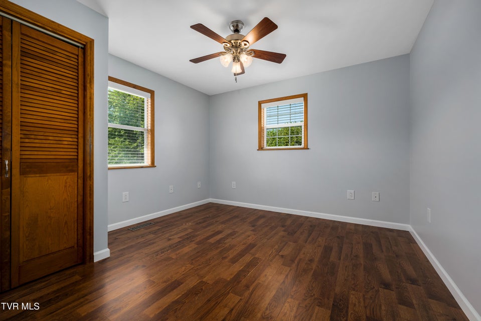 Photo #18: 518 Main Street