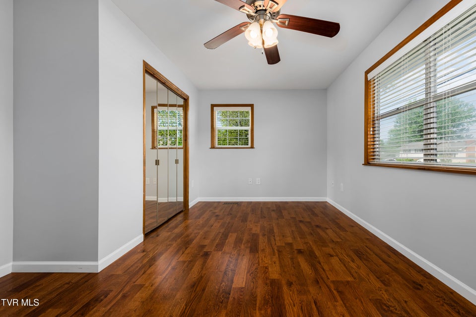 Photo #20: 518 Main Street