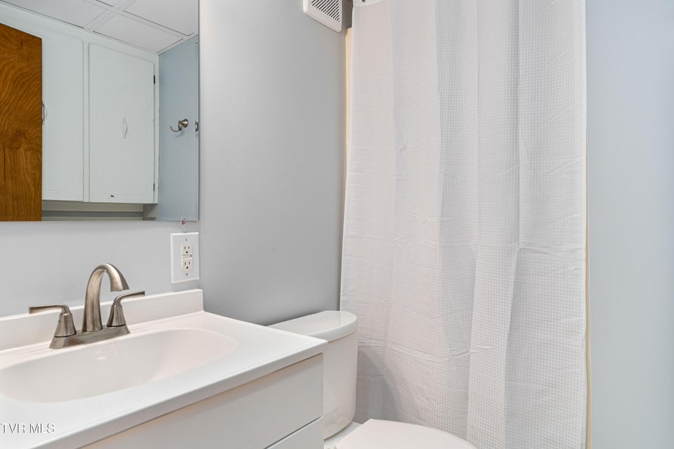 Photo #27: 518 Main Street