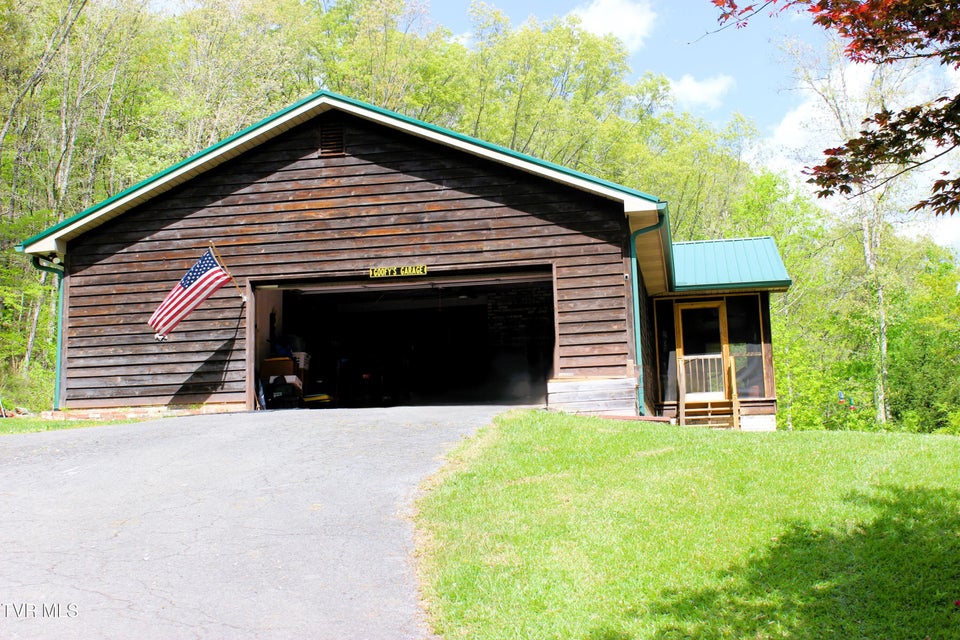 Photo #26: 2193 Burem Road