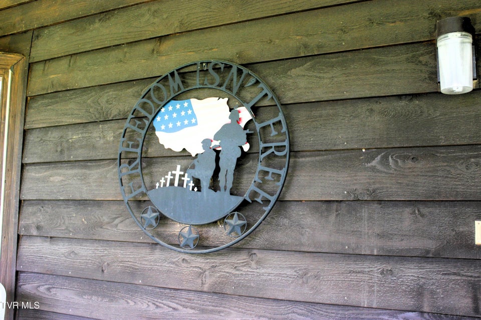 Photo #33: 2193 Burem Road