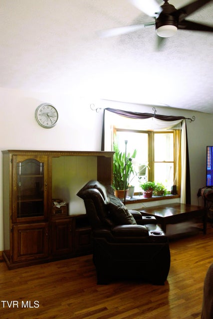 Photo #35: 2193 Burem Road