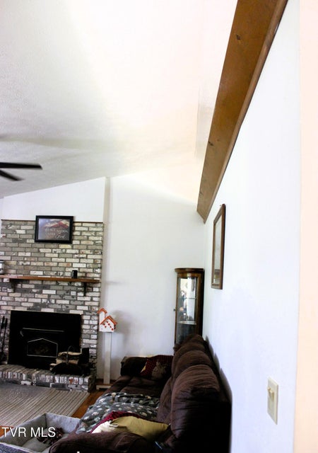 Photo #38: 2193 Burem Road