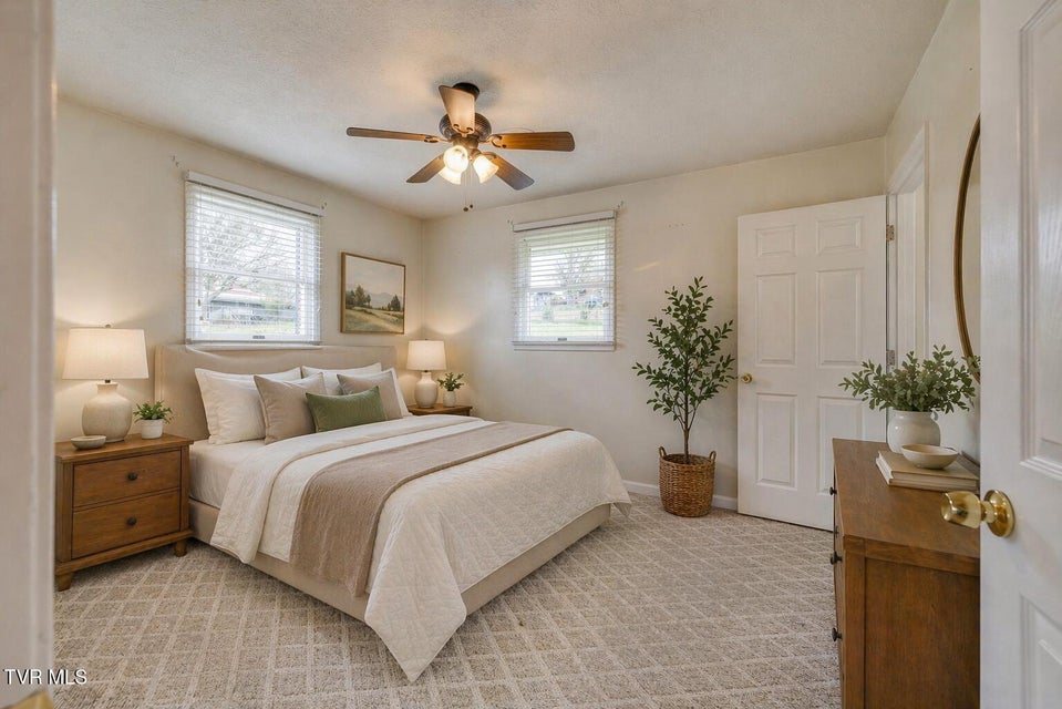 Photo #22: 445 Old Stage Road