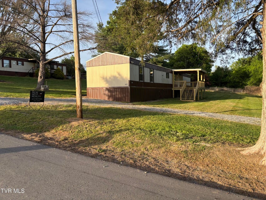 Photo #4: 140 Midway Circle