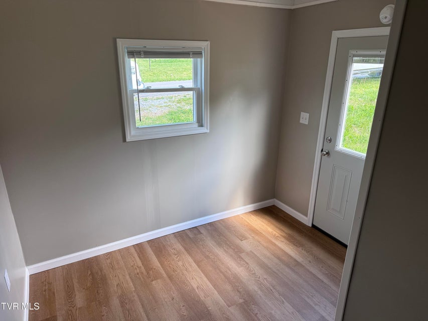 Photo #10: 230 Hamilton Road