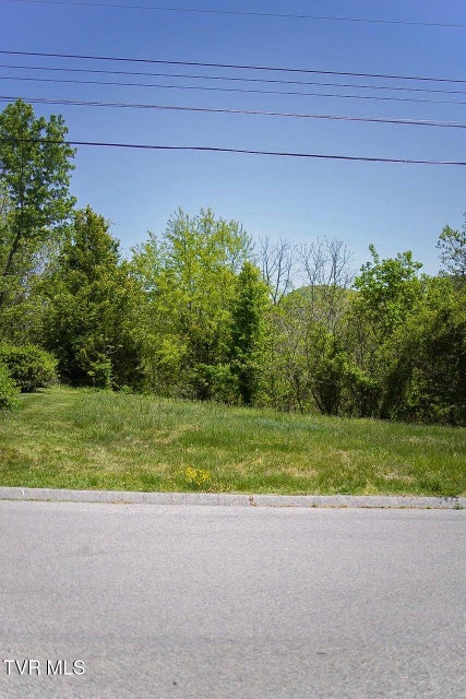 Photo #4: 100 Richmond Heights Road