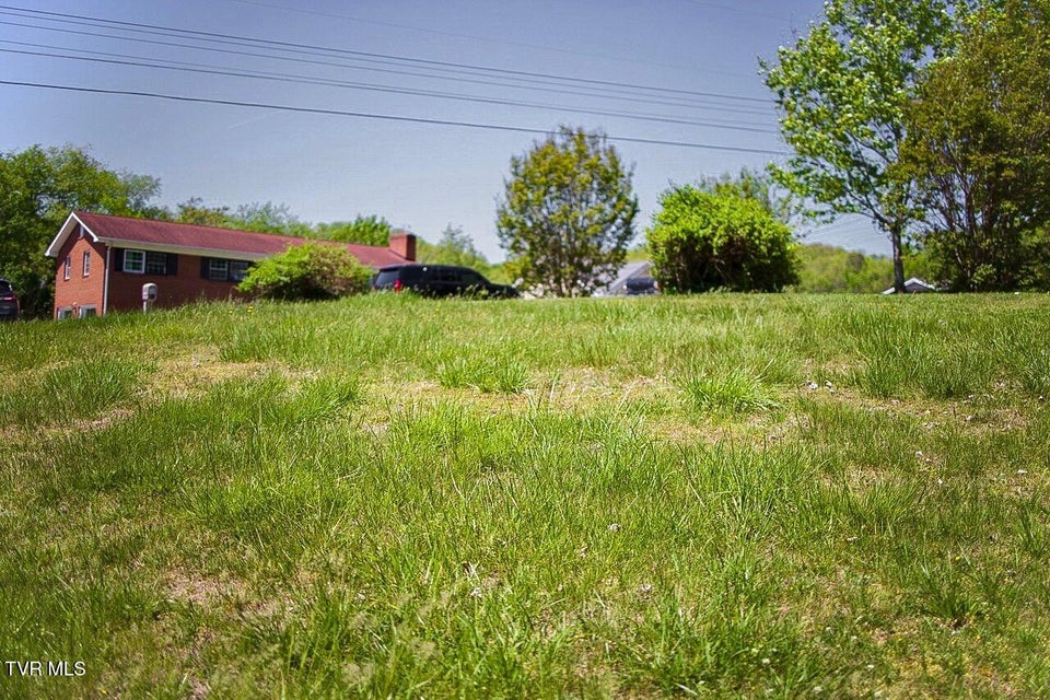 Photo #5: 100 Richmond Heights Road