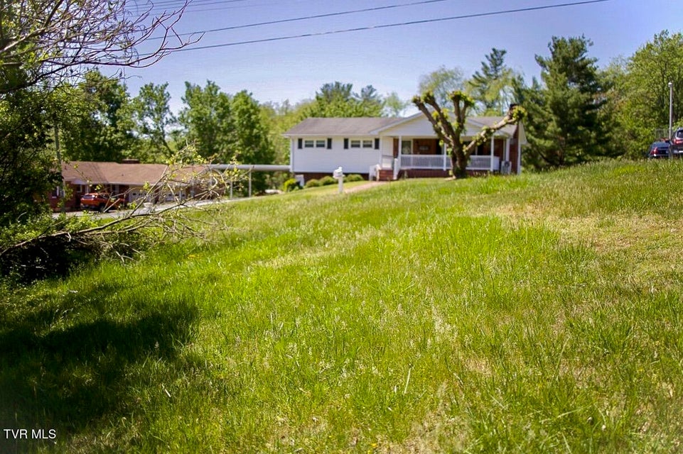 Photo #7: 100 Richmond Heights Road