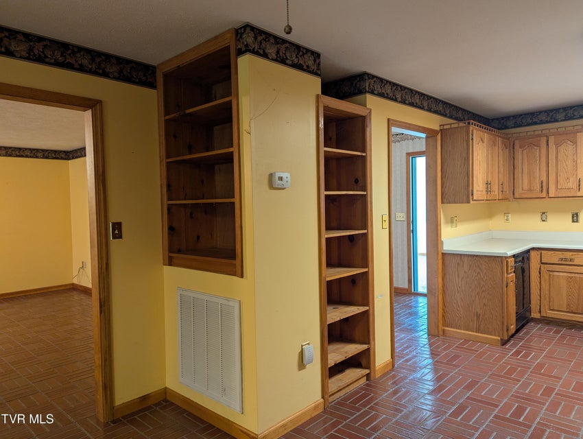 Photo #35: 1473 Oasis Road