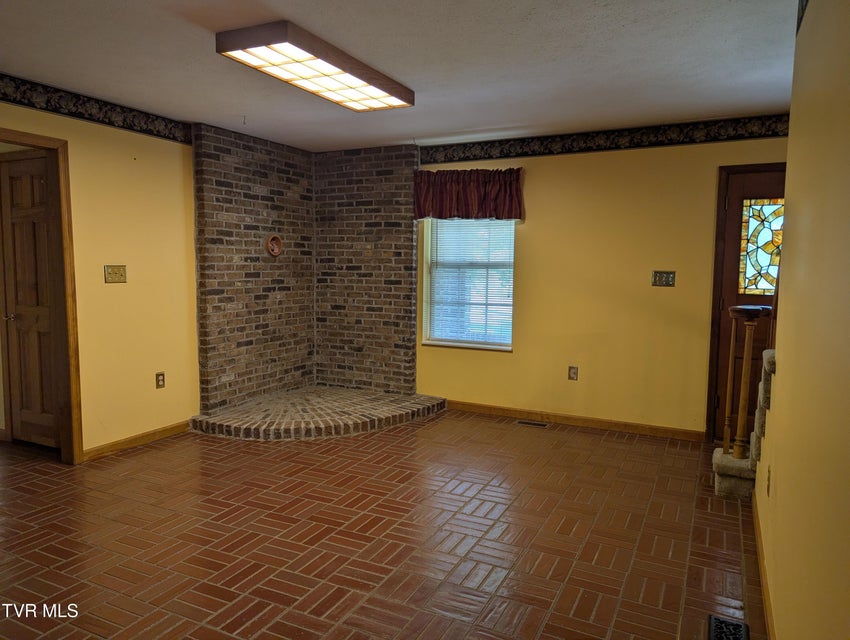 Photo #37: 1473 Oasis Road