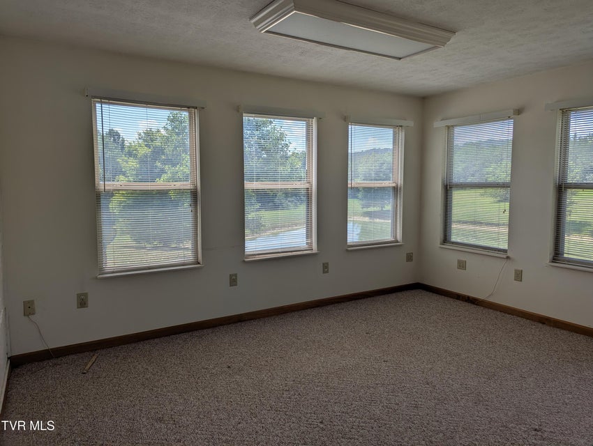 Photo #41: 1473 Oasis Road