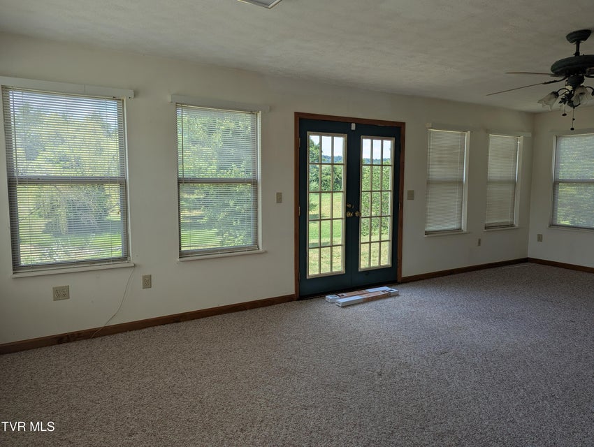 Photo #43: 1473 Oasis Road