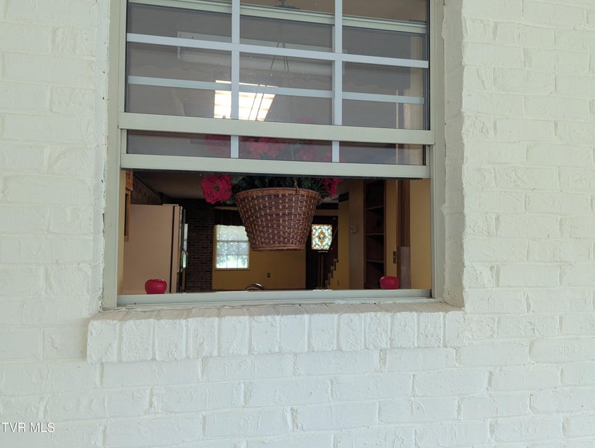 Photo #46: 1473 Oasis Road